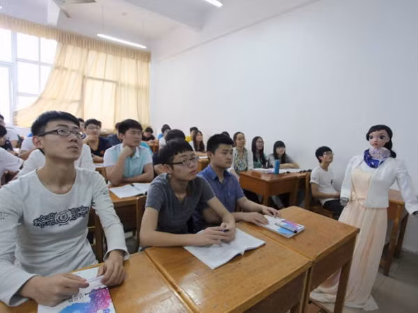 Robot làm giảng viên. ảnh 1