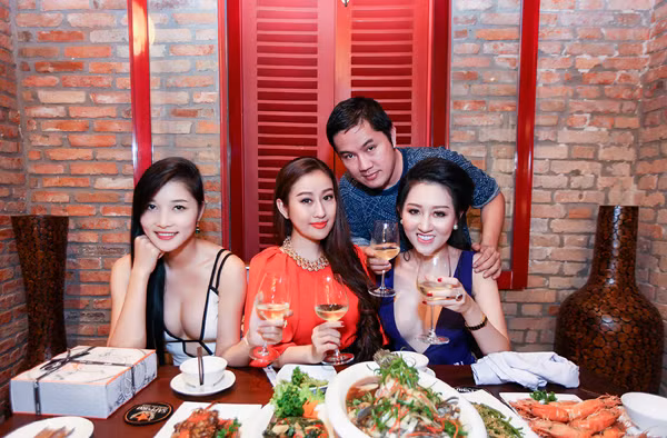 MC Kim Trang trở thành doanh nhân ngành giải trí ảnh 7