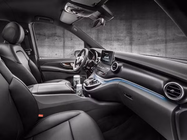 Mercedes V-Class AMG Line: Rộng rãi và tiện lợi ảnh 8