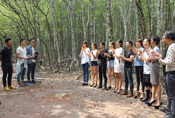 Vietnam’s Next Top Model "gây sốt" với buổi chụp hình đặc biệt đầy thử thách ảnh 5