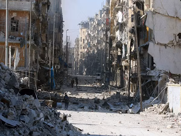 Nga: Hơn 6.000 thường dân thoát khỏi những khu vực bị bao vây ở Aleppo ảnh 1