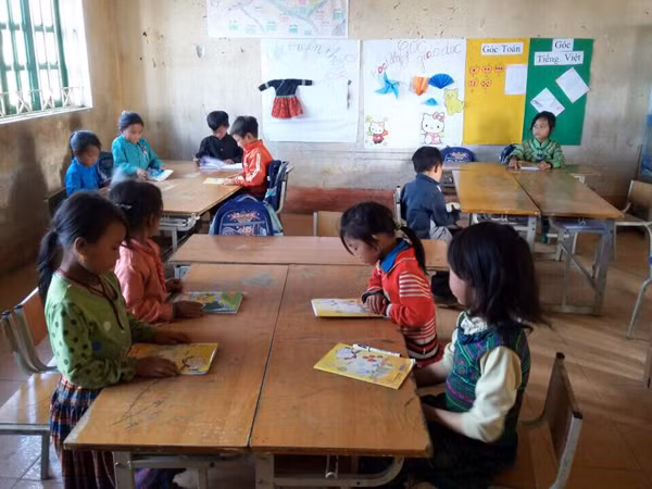 Á hậu Tố Uyên cùng "dàn" nghệ sĩ tổ chức "Đêm từ tâm" ảnh 8