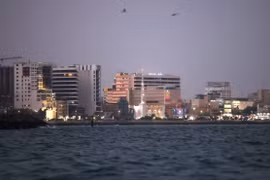 Iran mở rộng vùng cấm hàng hải ra ngoài eo biển Hormuz