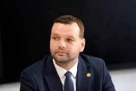 Bộ trưởng Phúc lợi Latvia bị cách chức vì lái xe trong tình trạng say rượu