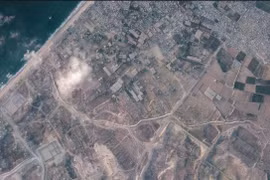 Israel âm thầm đắp lũy đất chia cắt Dải Gaza