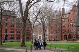 Tòa án Mỹ bác đơn kiện của chính quyền Tổng thống Trump nhằm vào Đại học Harvard