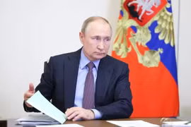 Tổng thống Putin lệnh bảo vệ hạ tầng dân sự, tuyên bố sẵn sàng đàm phán hòa bình với Ukraine