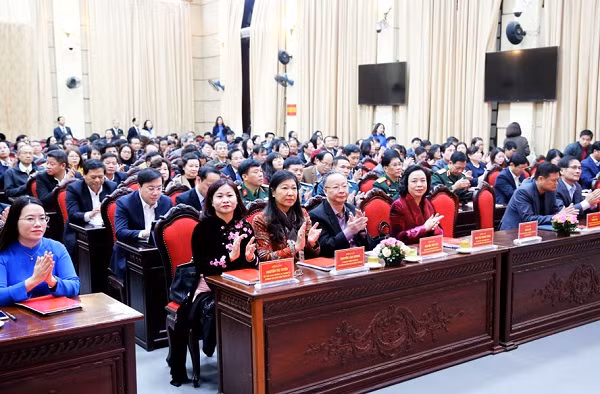 Hà Nội: Các cấp chính quyền đã tổ chức hơn 1.100 hội nghị đối thoại với dân ảnh 1