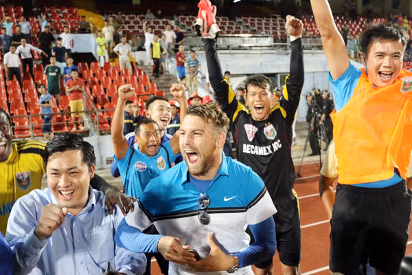 V-League 2015: Bình Dương vô địch, Đồng Nai xuống hạng ảnh 2