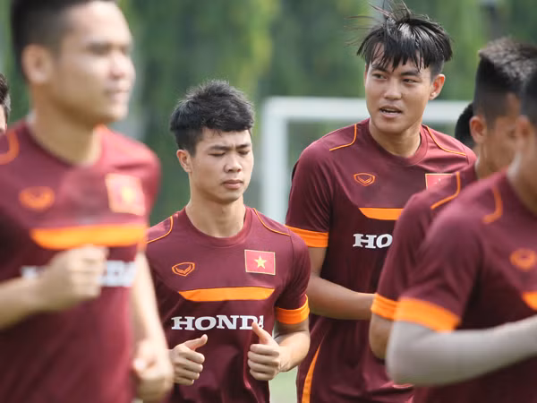 Công Phượng “đứng ngoài cuộc vui” ở buổi tập của U23 Việt Nam ảnh 3