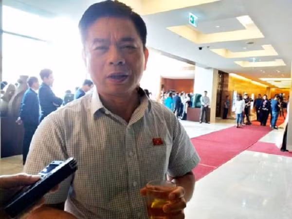 Đại biểu Quốc hội và người dân hoan nghênh Bộ Công an đã nghiêm khắc loại khỏi ngành 3 cán bộ sai phạm ảnh 2