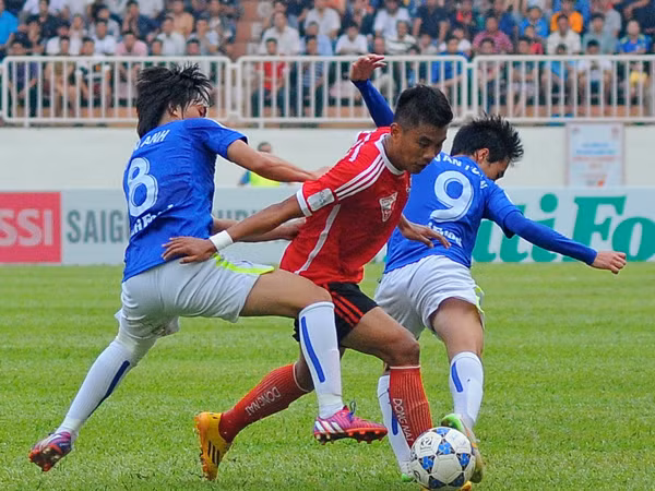 Triết lý bóng đá của bầu Đức “chết yểu” ở V-League ảnh 1