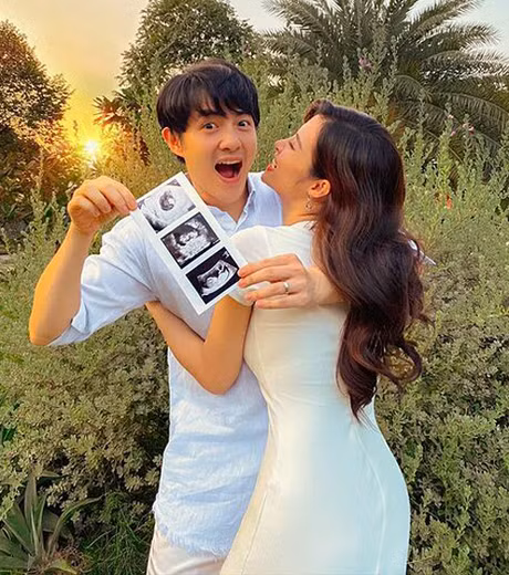 Năm 2020 "sao" Việt tới tấp đẻ, nhiều người mang song thai ảnh 5