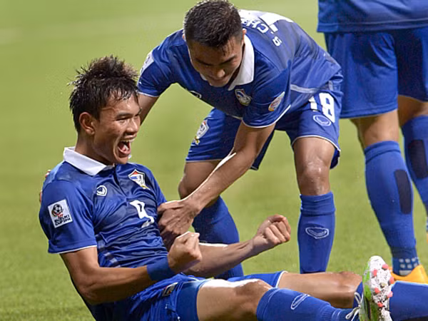 Hạ Philippines, Thái Lan hẹn Việt Nam ở chung kết AFF Cup 2014 ảnh 1