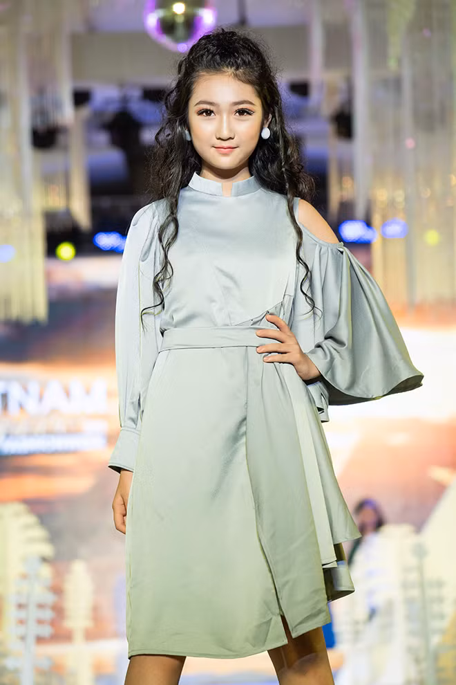 300 người mẫu "nhí" tham gia trình diễn tại Tuần lễ Thời trang trẻ em quốc tế Việt Nam 2019 ảnh 2