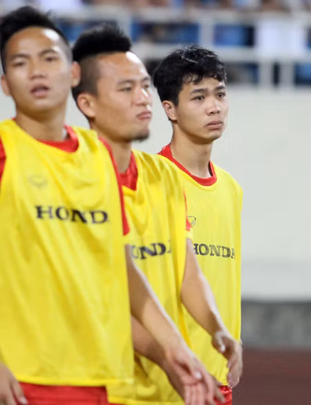 Công Phượng buồn thiu trong ngày “khoác áo hụt” ĐTQG ảnh 8