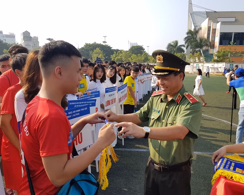 103 trường tưng bừng dự khai mạc giải bóng đá học sinh THPT Hà Nội 2019 ảnh 3