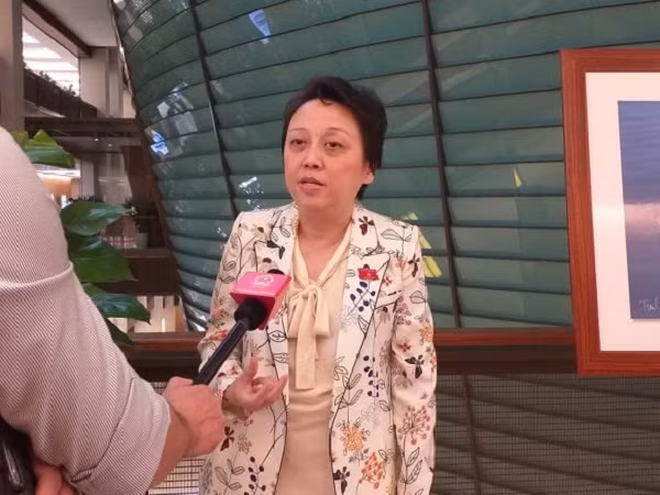 Bên lề phiên chất vấn tại Quốc hội: "Các Bộ trưởng sẽ trả lời hay, nhưng đừng nói hay hơn làm" ảnh 1