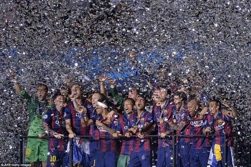 “Dừng hình” đêm đăng quang để đời của Barcelona ảnh 16