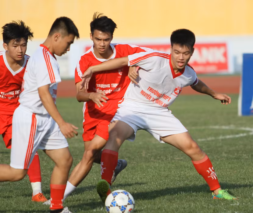 THPT Trần Quốc Tuấn lập hat-trick vô địch giải bóng đá học sinh THPT Hà Nội ảnh 2
