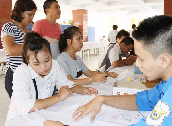 Nộp hồ sơ xét tuyển đại học, 5 phút sau nhận ngay giấy báo nhập học ảnh 2