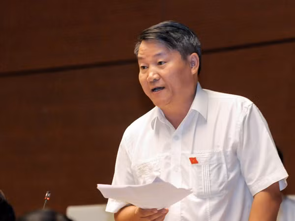 "Người bệnh chỉ uống toàn bã thuốc thì sao khỏi được?" ảnh 1