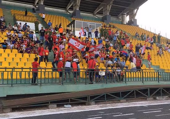 Hy hữu V-League: Trận sân Cần Thơ bị trì hoãn tới 30 phút vì CĐV Hải Phòng ảnh 1