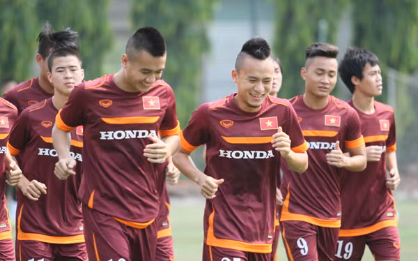 Công Phượng “đứng ngoài cuộc vui” ở buổi tập của U23 Việt Nam ảnh 1