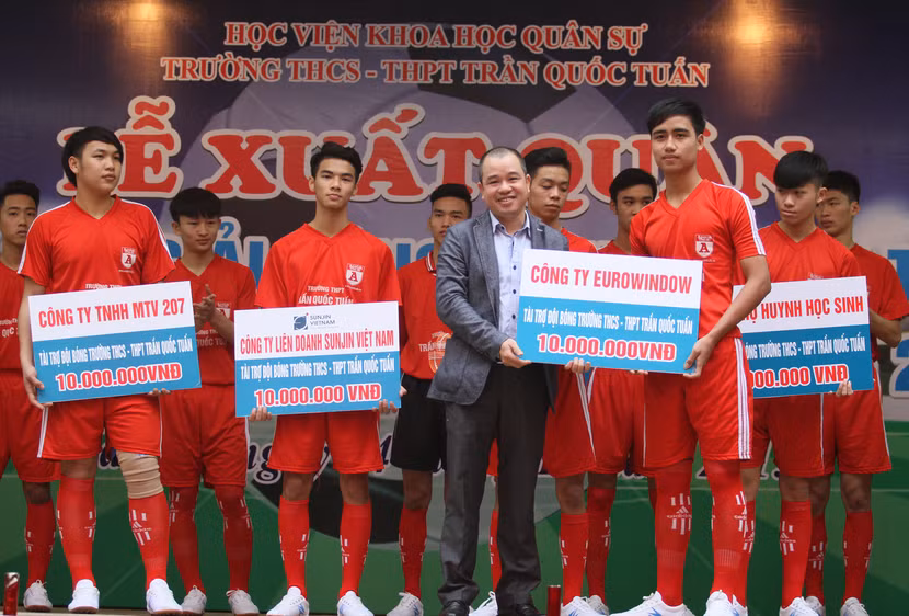 Tưng bừng xuất quân dự chung kết giải bóng đá học sinh THPT Hà Nội 2015 ảnh 7