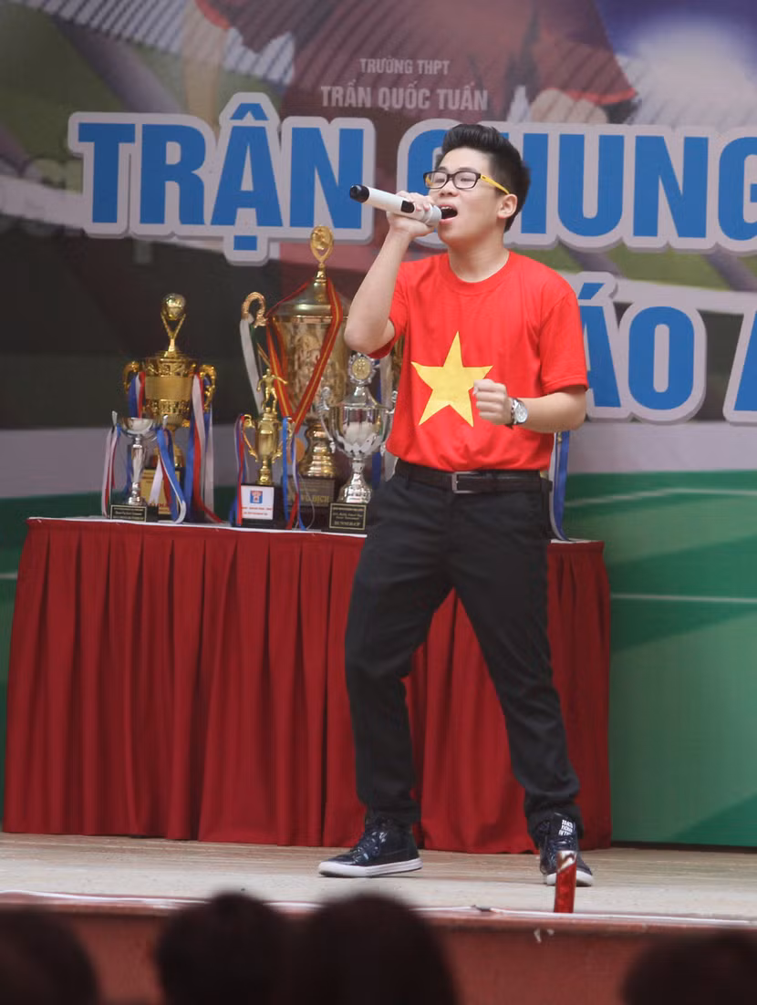 Tưng bừng xuất quân dự chung kết giải bóng đá học sinh THPT Hà Nội 2015 ảnh 4