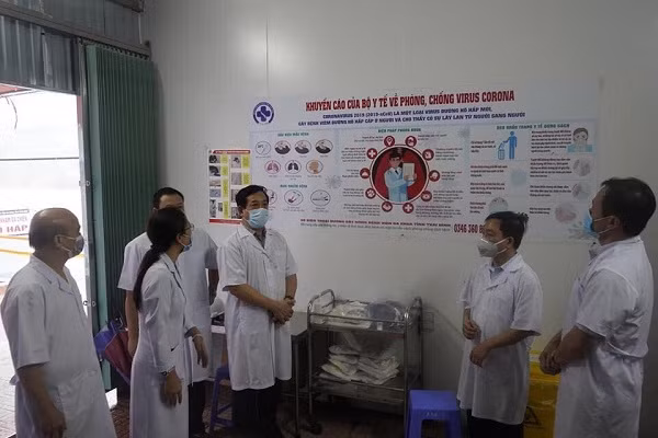 Thêm 1 người bị lây Covid-19 từ Bệnh viện Đà Nẵng, đang cách ly hơn 103.000 trường hợp ảnh 2