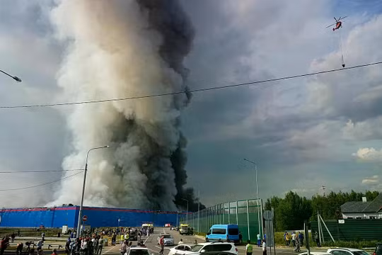 Ukraine liên tiếp tập kích các trung tâm hậu cần của 'Amazon nước Nga'