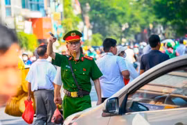 Trực xuyên lễ, bám địa bàn, giữ bình yên cho nhân dân
