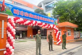 Công an phường Phúc Lợi bảo đảm an toàn ngày khai giảng