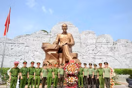 Về địa chỉ đỏ, tiếp lửa truyền thống người chiến sĩ Công an