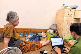 Đến nhà thu mẫu ADN thân nhân liệt sĩ