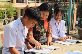 Gần 1.000 học sinh trúng tuyển thẳng vào lớp 10 công lập Hà Nội