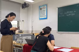 Tuyển sinh trực tuyến: Hà Nội đề nghị phân bổ thủ công với trường hợp cần điều tiết theo thực tế