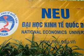 Vì sao 43 sinh viên Đại học Kinh tế quốc dân hệ chính quy bị xóa tên?