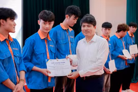 Thu hẹp khoảng cách về kiến thức và kỹ năng nghề cho sinh viên Việt Nam