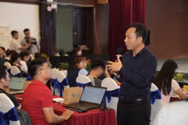 Khởi động dự án đưa AI đến 18.700 doanh nghiệp siêu nhỏ, nhỏ và vừa